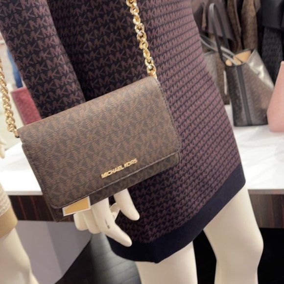 MICHAEL KORS Jet Set Travel Medium Phone Xbody Bag - Picture 16 of 16